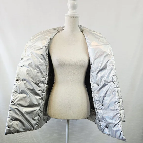 J. McLaughlin Holographic Silver Autumn Puffer Jacket size Small - Picture 10 of 12
